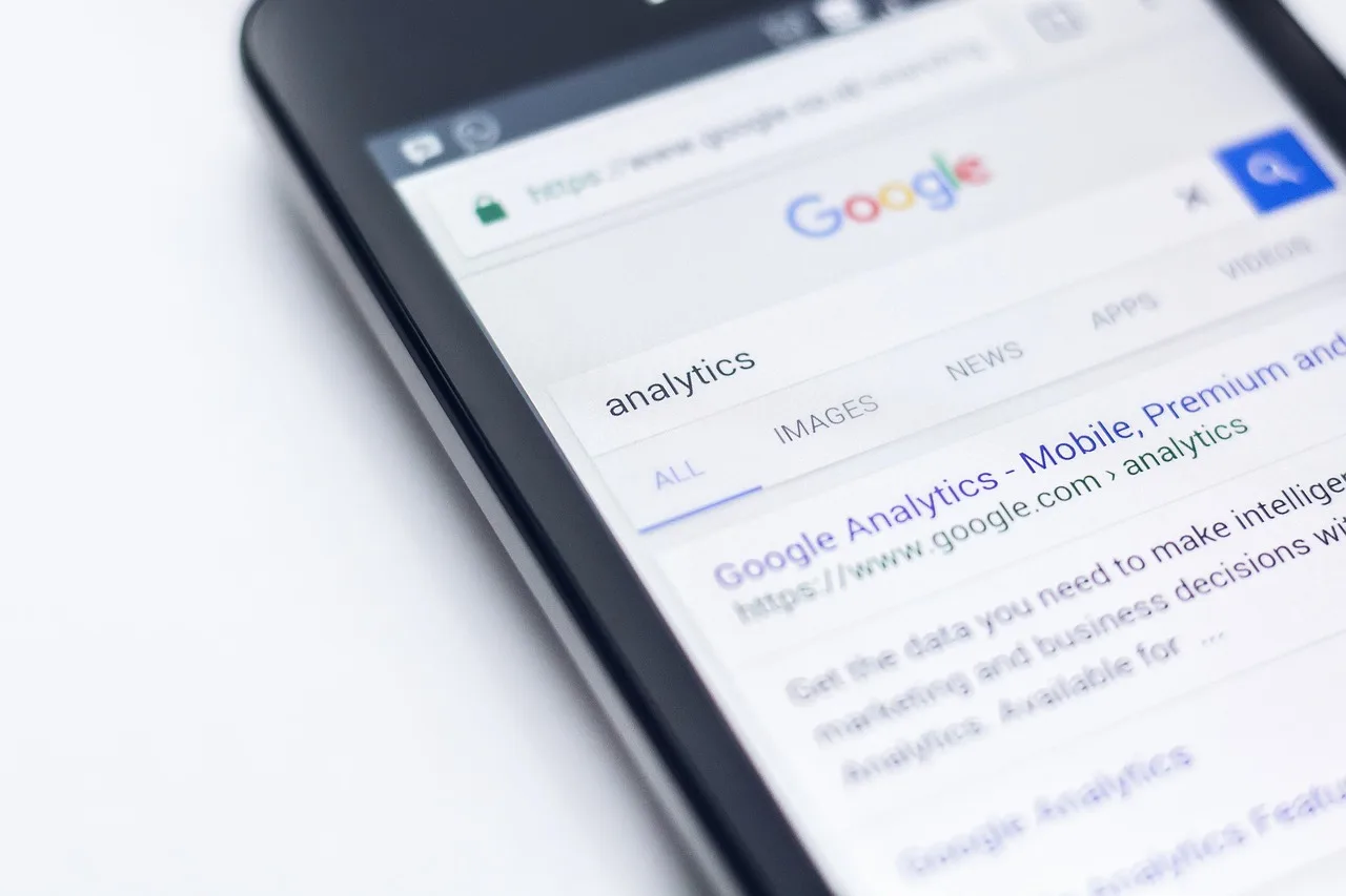 electronics, mobile phone, screen, smartphone, google, search engine, mobile, website, internet, analytics, google, google, google, google, google, search engine, website, website, website. What matters most in search advertising questions