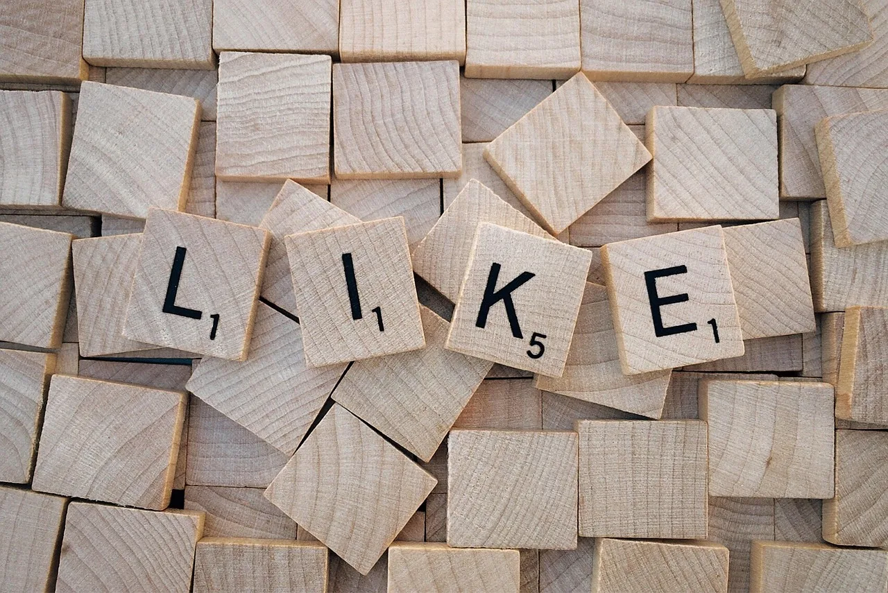 like, fave, social media, word, letters. Social advertising mistakes include fake signals and deceptive interfaces